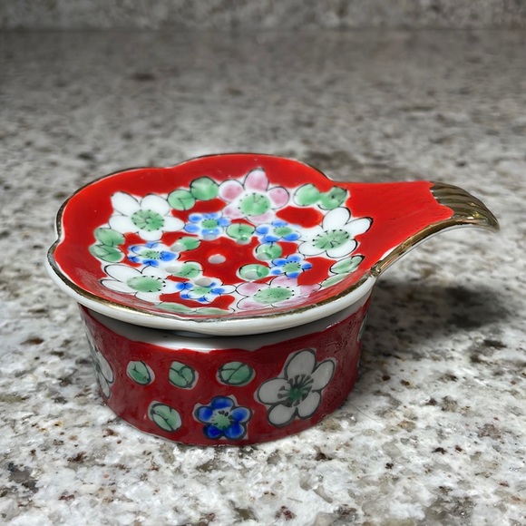 Vintage Oriental Tea Strainer - Picture 1 of 16